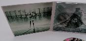 KYO ITACHI & DOE SMITH - METAL GEAR - ALBUM CD /DIGI METAL PACK : CARTON + PLAQUES METALLIQUE ( Sérigraphié ) + COLLECTORS GOODIES
