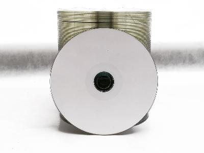 FALCON CD R - IMPRIMABLE - RETRANSFER FULLSURFACE PRINTABLE : white - wide sputtered, diamond dye - manufactured by FTI - FPB1984